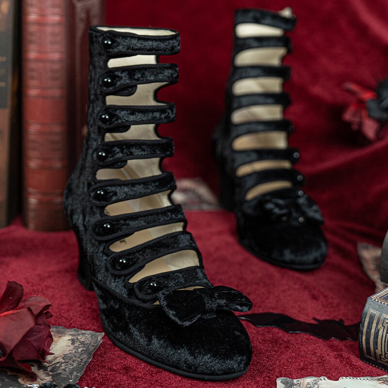  Boots 