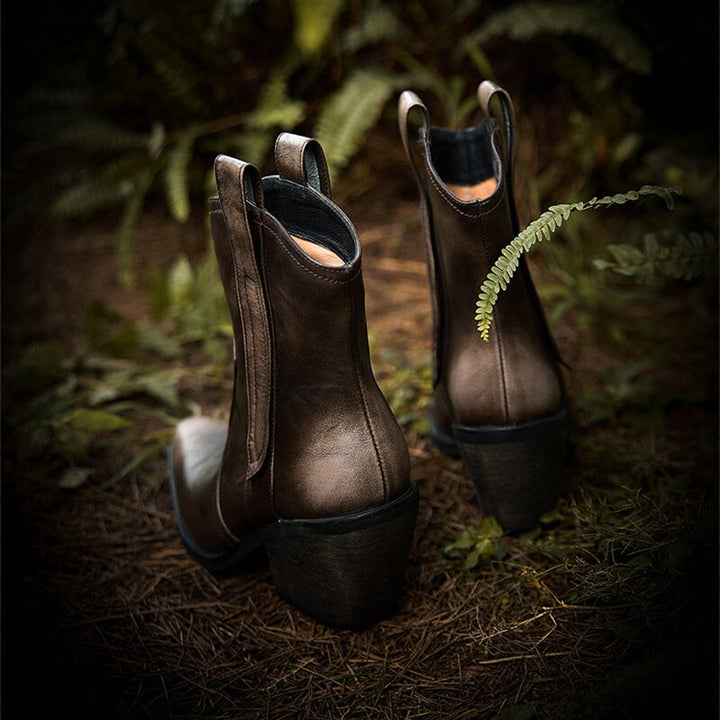  Boots 