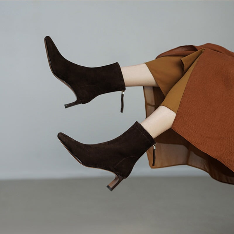  Boots 