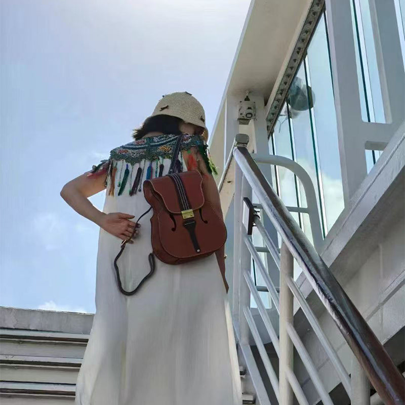 Sac à Dos en Cuir Végétal Tanné en Forme de Violon Fait Main en Brun