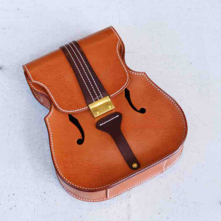 Sac à Dos en Cuir Végétal Tanné en Forme de Violon Fait Main en Brun
