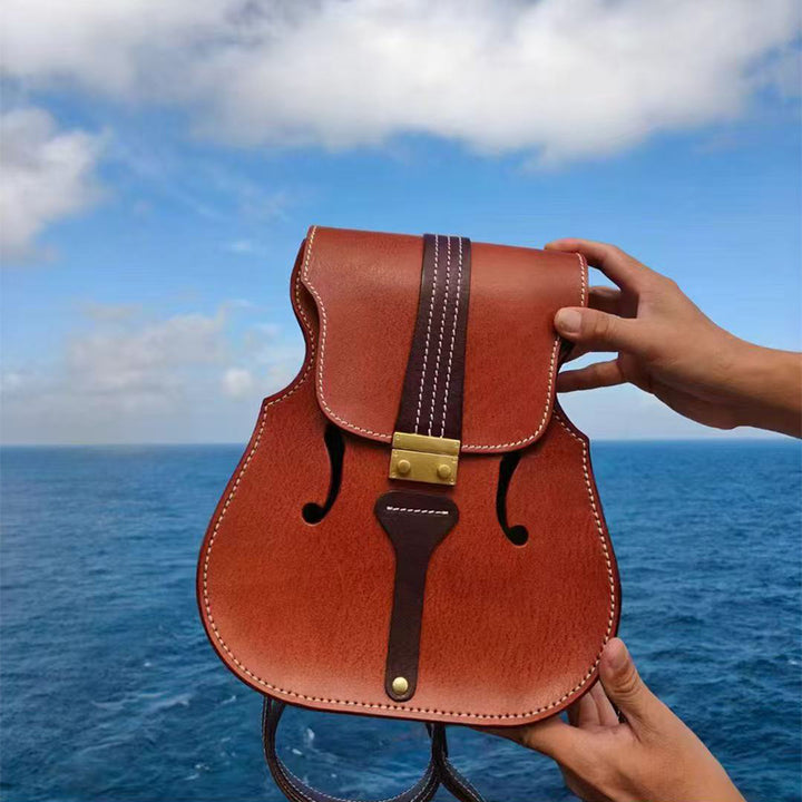 Sac à Dos en Cuir Végétal Tanné en Forme de Violon Fait Main en Brun