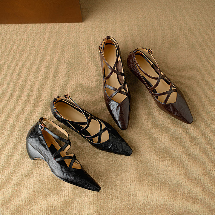 Chaussures Mary Jane à talon kitten et bout pointu vintage en cuir de mouton pour femmes en noir/marron