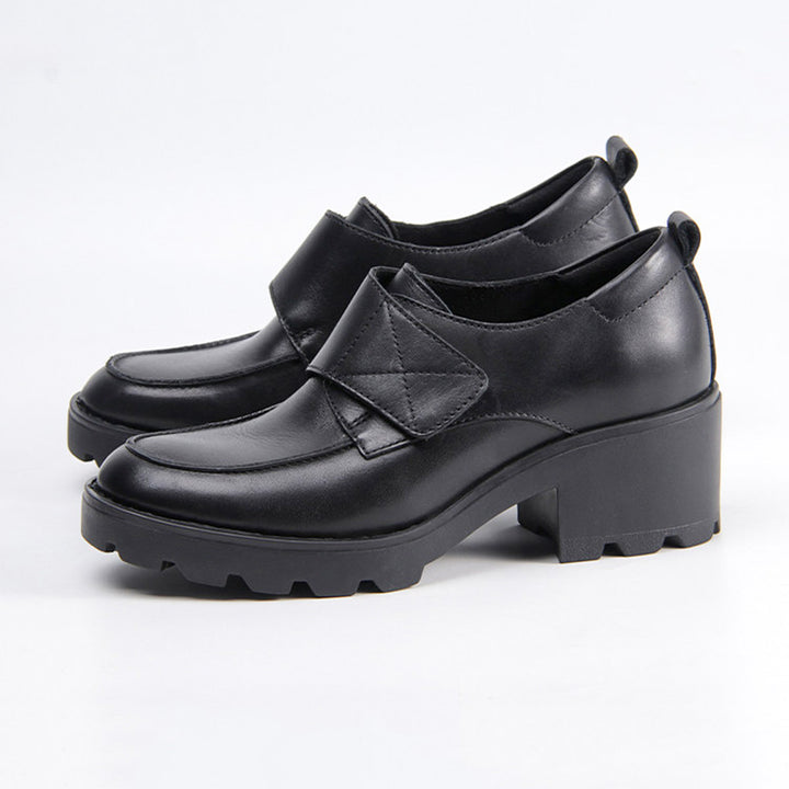 Mocassins chunky à sangle Velcro style britannique en cuir de vache décontractés avec soutien de la voûte en marron clair/noir