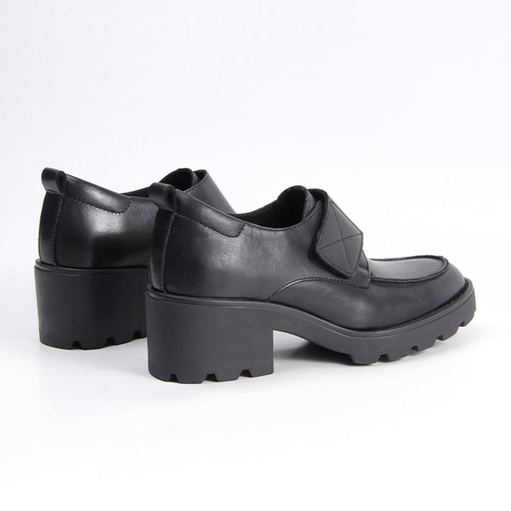 Mocassins chunky à sangle Velcro style britannique en cuir de vache décontractés avec soutien de la voûte en marron clair/noir