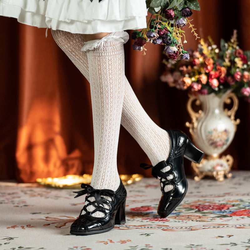 Bottines Mary Jane en cuir vintage faites à la main pour femmes, chaussures rétro à lacets à bout carré en beige/noir