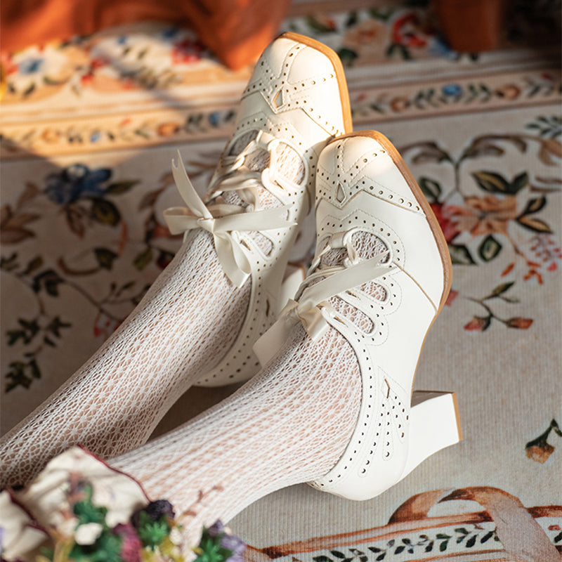 Bottines Mary Jane en cuir vintage faites à la main pour femmes, chaussures rétro à lacets à bout carré en beige/noir