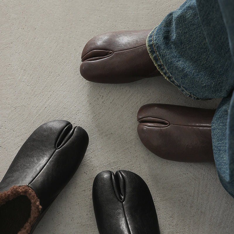 Bottines à bout fendu Tabi en cuir de vache pour femmes, doublées en polaire, chaussures décontractées en noir/marron