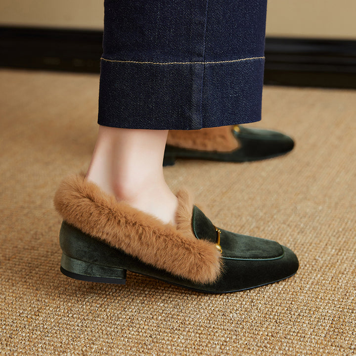 Mocassins en velours shaggy à bout carré avec mors en noir/vert