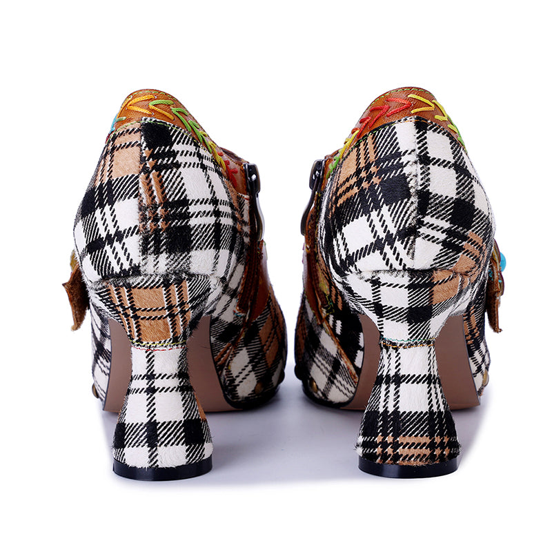 Escarpins vintage en cuir à carreaux boho faits à la main, avec détails floraux et clous, en marron
