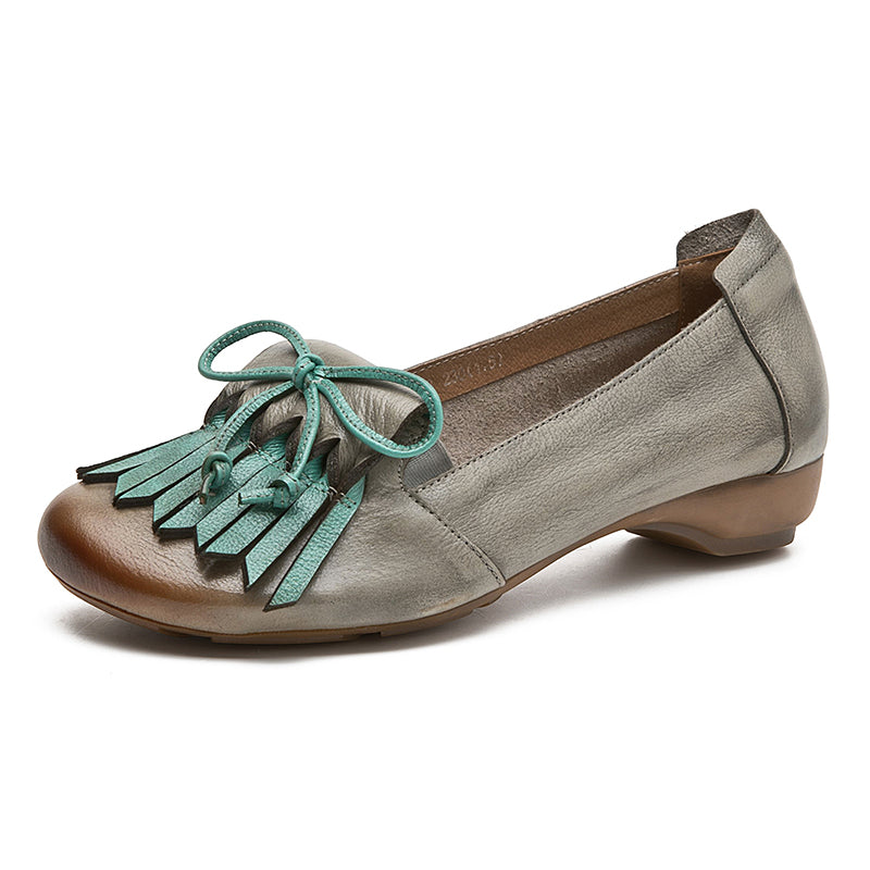 Mocassins à franges rétro en cuir coloré avec nœud pour femmes en café/gris