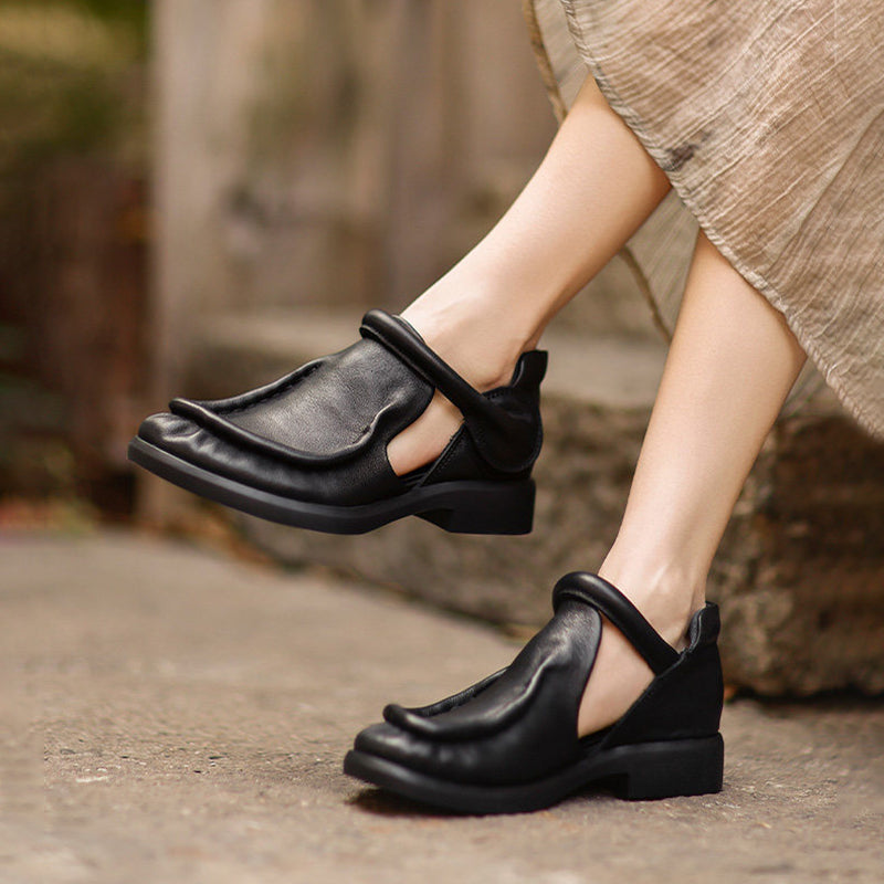 Chaussures Mary Jane en cuir pleine fleur rétro pour femmes avec bande velcro en noir/marron