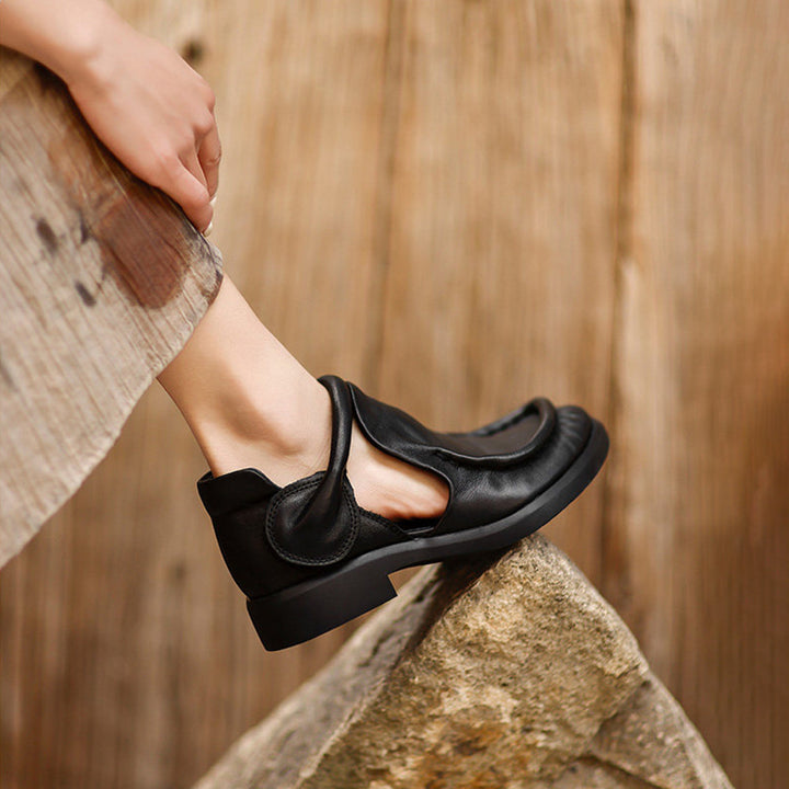 Chaussures Mary Jane en cuir pleine fleur rétro pour femmes avec bande velcro en noir/marron