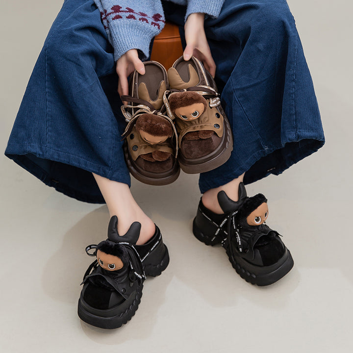 Mules à plateforme chunky de designer Y2K en cuir de poupée avec rivets de 80 mm en noir/café