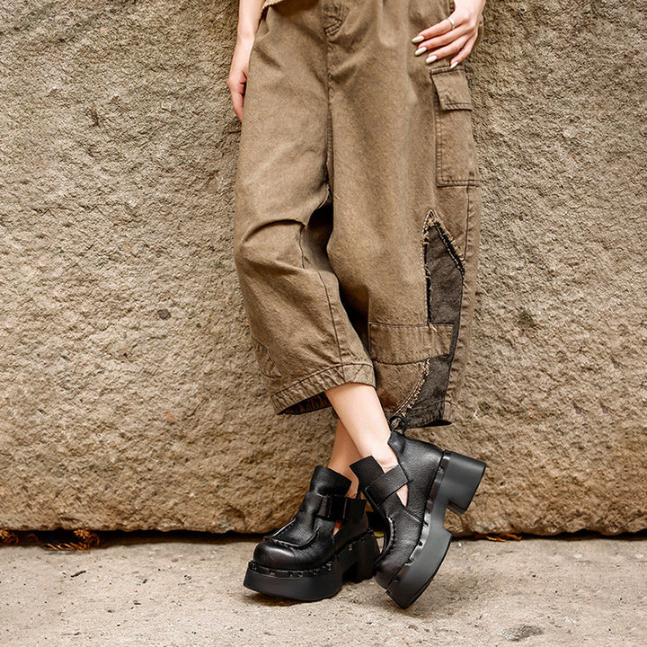 Bottes en cuir à plateforme chunky faites à la main avec sangle à boucle en noir/café