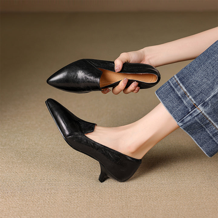 Escarpins à talon kitten pointu en cuir de mouton, chaussures de bureau à enfiler en noir/marron