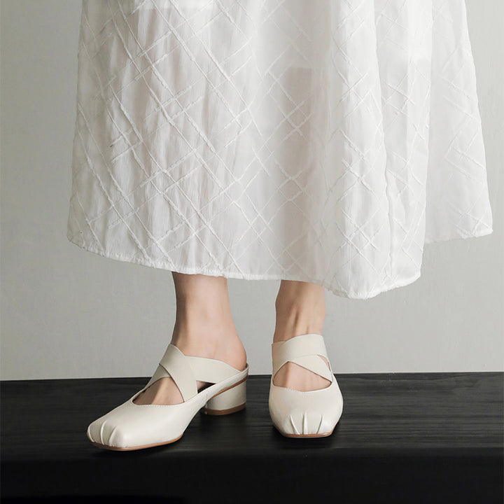 Mules à bout carré Balletcore, sandales à talon bloc en cuir de mouton croisées en argent/beige/noir
