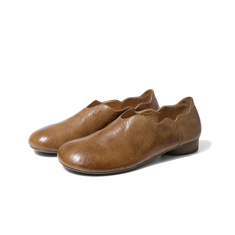 Vintage Handmade Horse Leather Loafers for Women Scalloped Edge Slip-On Flats in Black/Dark Brown