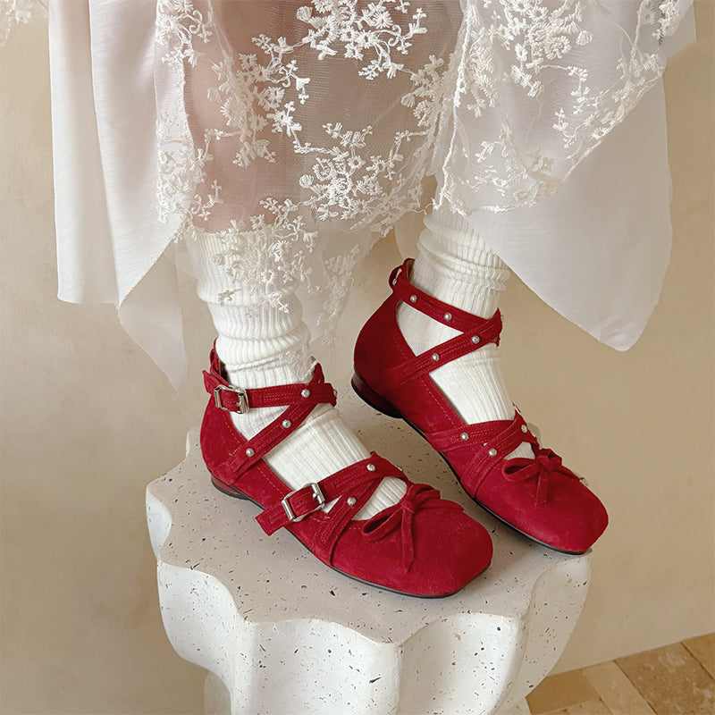 Ballerines Mary Jane à plusieurs sangles cloutées en cuir style ballet pour femmes en rouge/marron/noir