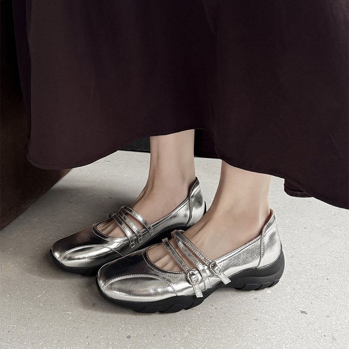 Chaussures Mary Jane à triple sangle en cuir de vache souple pour femmes en argent/beige