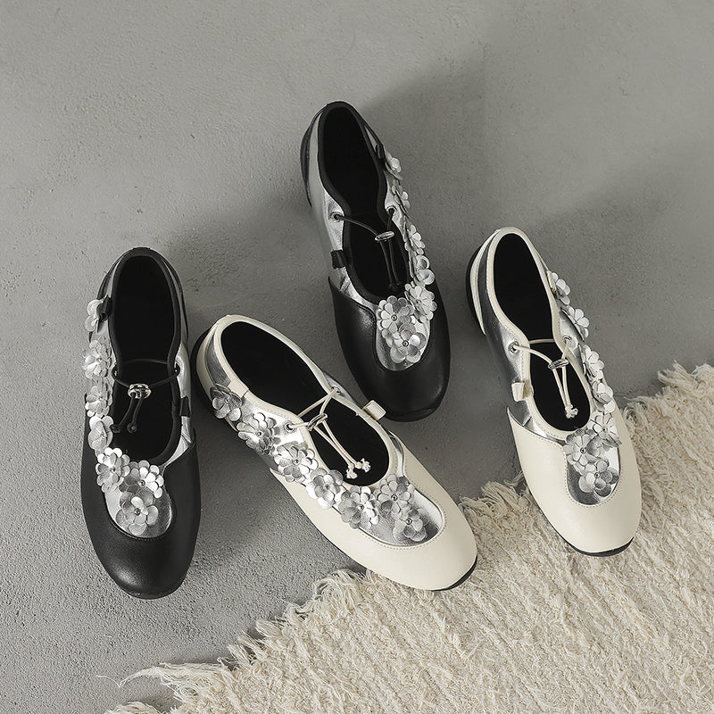 Mary Janes en cuir de vache avec appliqué floral 3D élégant pour femmes en blanc/noir