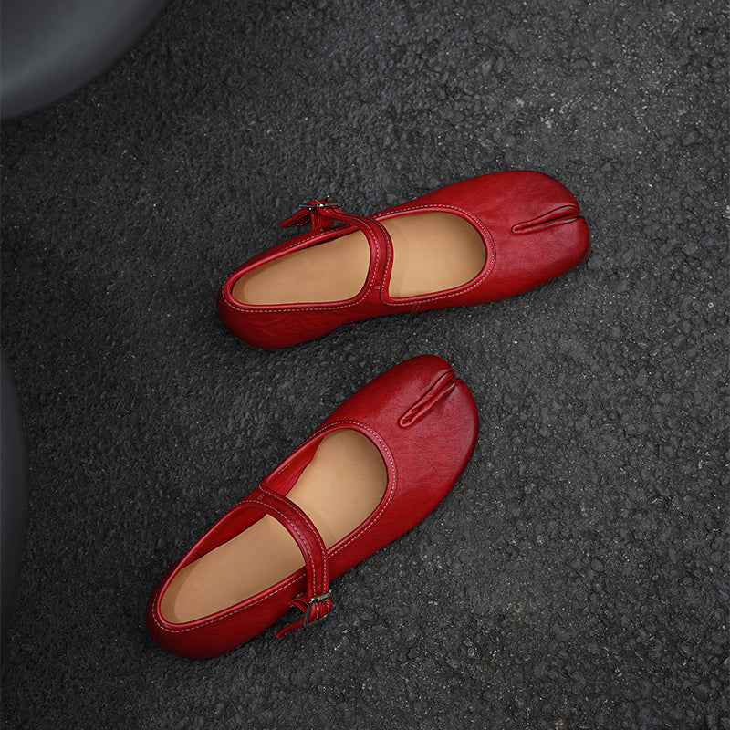 Ballerines Mary Jane en cuir de cheval lavé à bout fendu Tabi fait main en noir/rouge/marron/abricot
