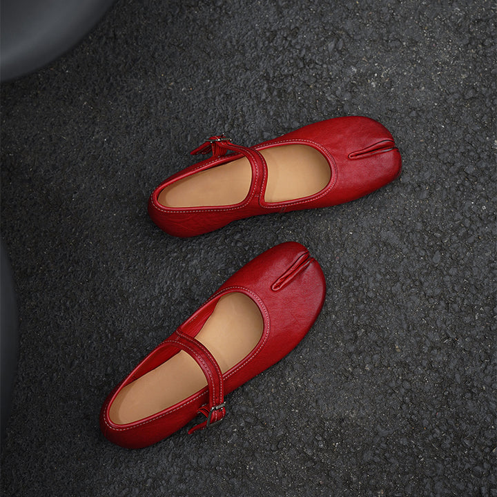 Ballerines Mary Jane en cuir de cheval lavé à bout fendu Tabi fait main en noir/rouge/marron/abricot