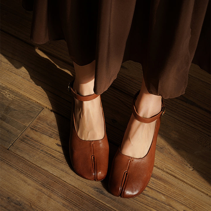 Chaussures Mary Jane en cuir de cheval lavé à bout fendu Tabi pour femmes en noir/rouge/marron/abricot