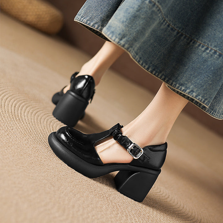 Talons Mary Jane T-Strap vintage froncés de 80 mm avec plateforme chunky en rouge vin/noir