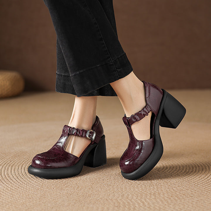 Talons Mary Jane T-Strap vintage froncés de 80 mm avec plateforme chunky en rouge vin/noir