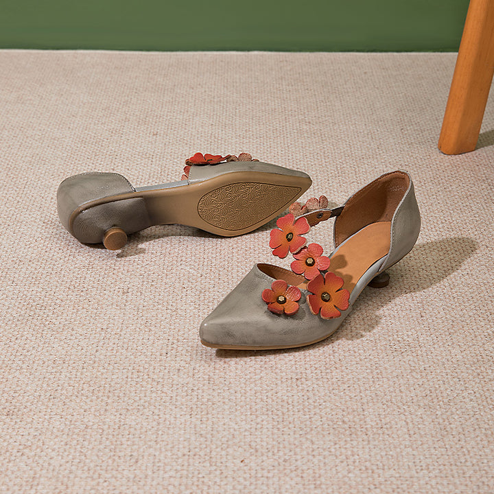Pompes à talon kitten à bout pointu avec embellissement floral 3D, chaussures élégantes vintage en gris