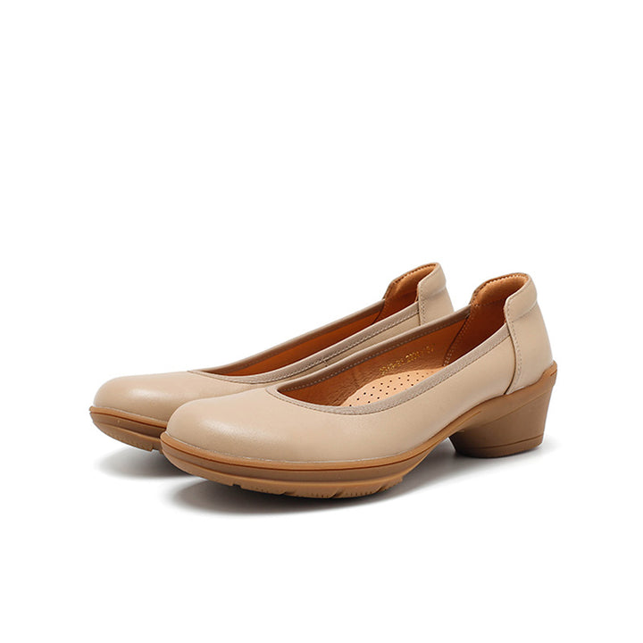 Escarpins en cuir de veau faits main minimalistes pour le bureau en noir/beige/abricot