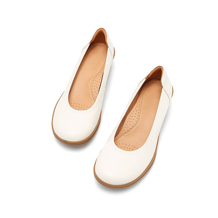 Escarpins en cuir de veau faits main minimalistes pour le bureau en noir/beige/abricot
