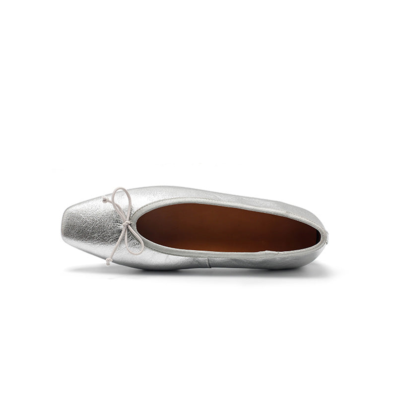Ballerines en cuir métallisé avec nœud, à bout carré, rétro en noir/argent/bronze