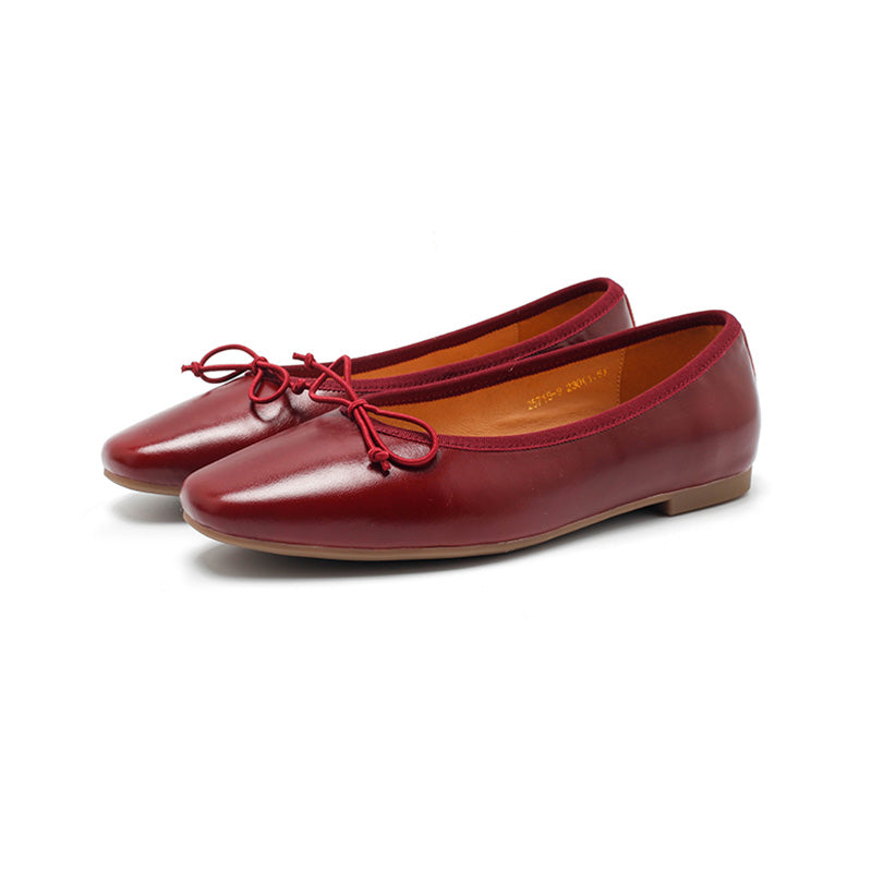 Ballerines en cuir de vache huilé à bout carré faites main pour femmes en rouge/noir/marron