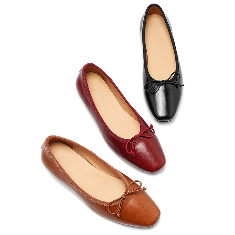 Ballerines en cuir de vache huilé à bout carré faites main pour femmes en rouge/noir/marron