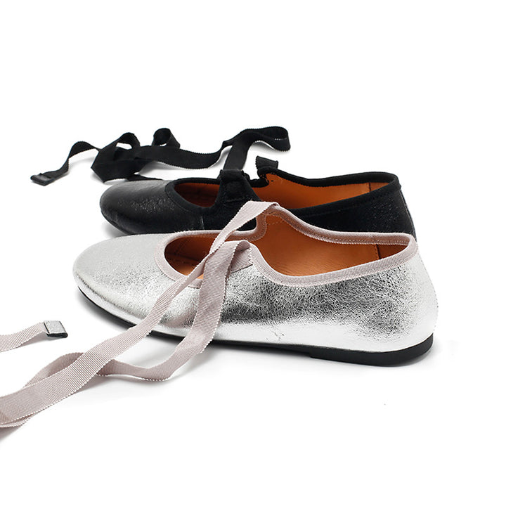 Ballerines en cuir de vache souple faites à la main avec lien en ruban en argent/noir/bronze