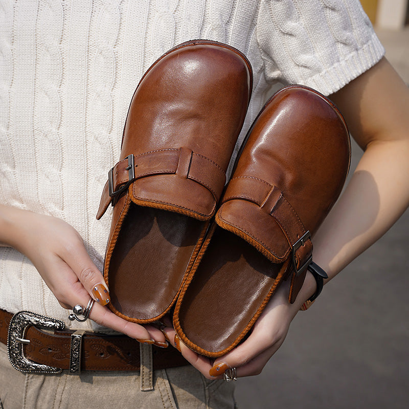 Mules en cuir de cheval lavé faites à la main pour femmes en marron/noir
