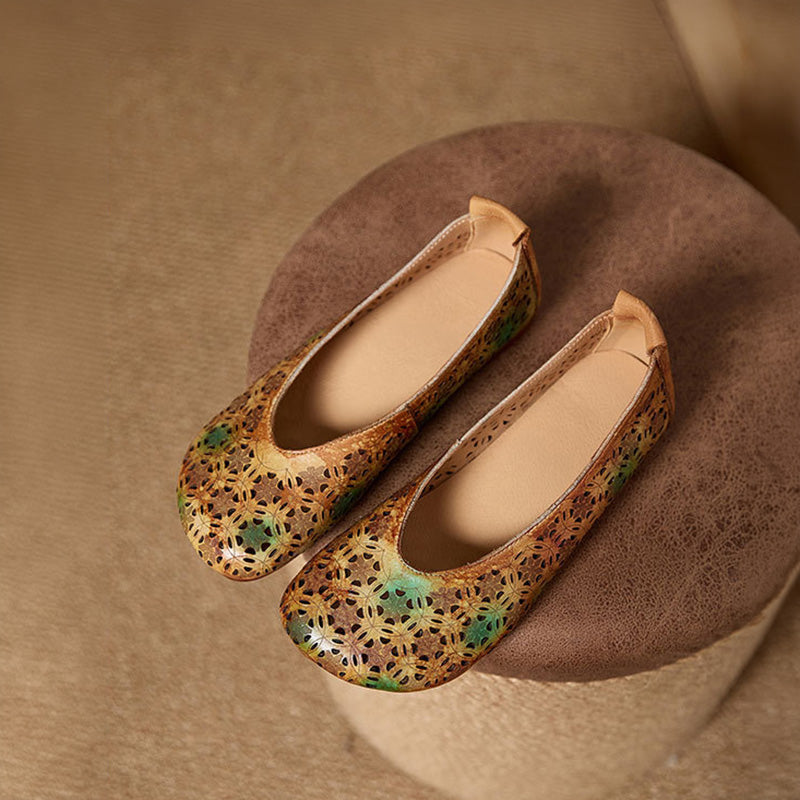 Mocassins en cuir perforé rétro Boho à enfiler pour femmes en marron/gris