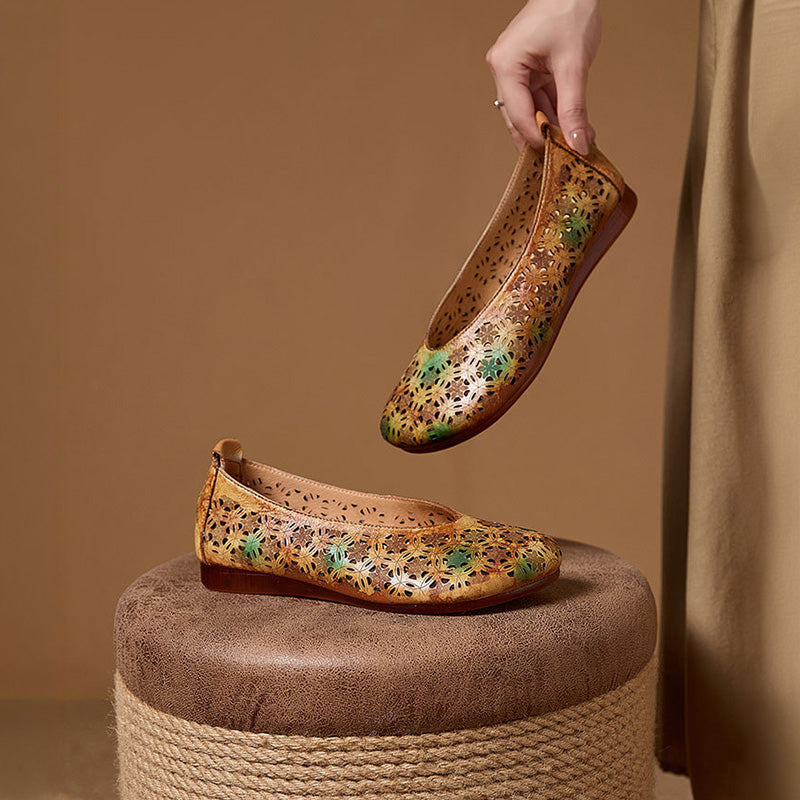 Mocassins en cuir perforé rétro Boho à enfiler pour femmes en marron/gris