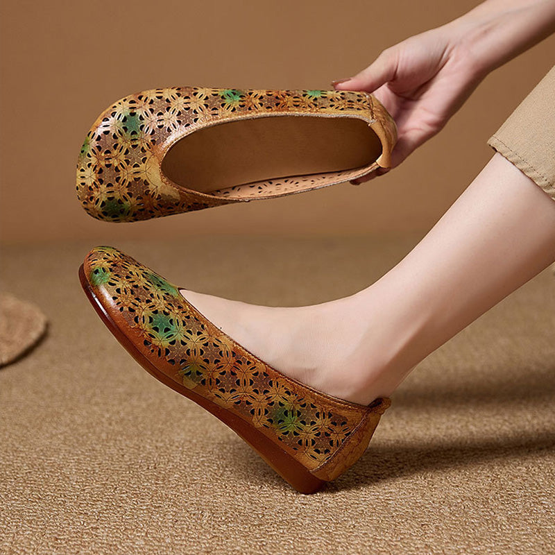Mocassins en cuir perforé rétro Boho à enfiler pour femmes en marron/gris