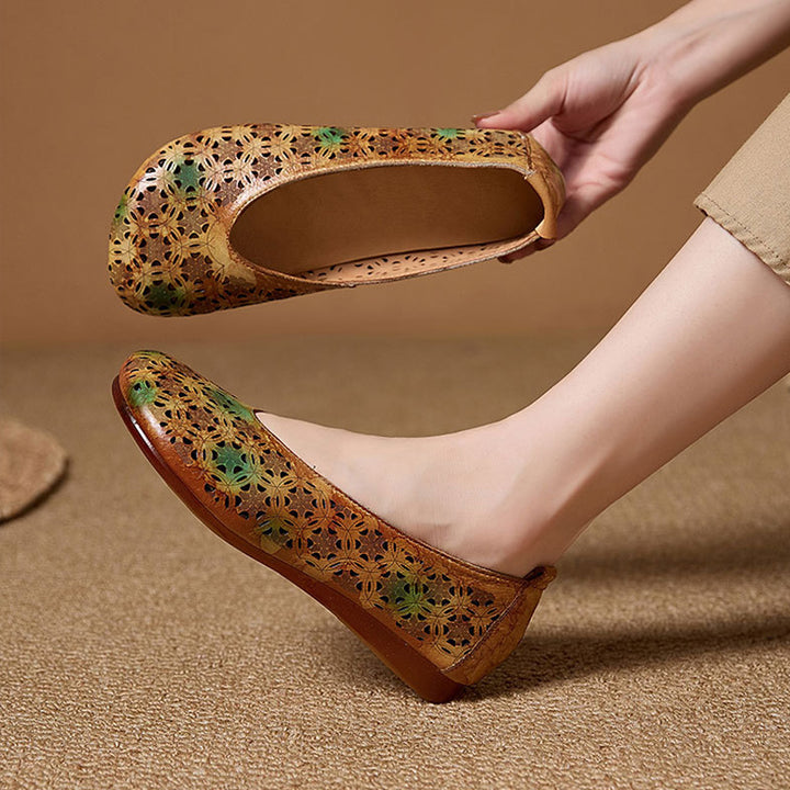Mocassins en cuir perforé rétro Boho à enfiler pour femmes en marron/gris