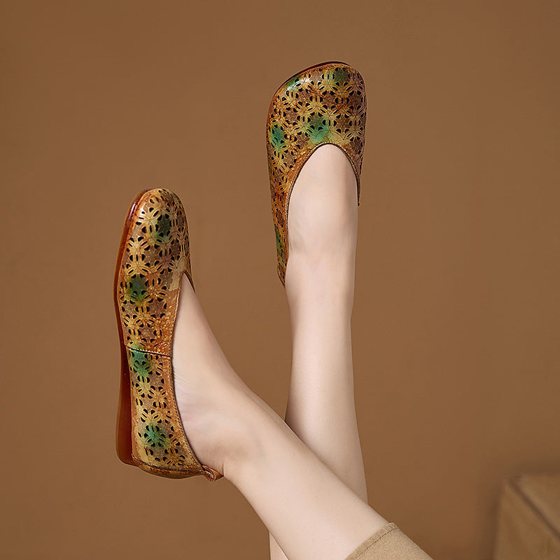 Mocassins en cuir perforé rétro Boho à enfiler pour femmes en marron/gris
