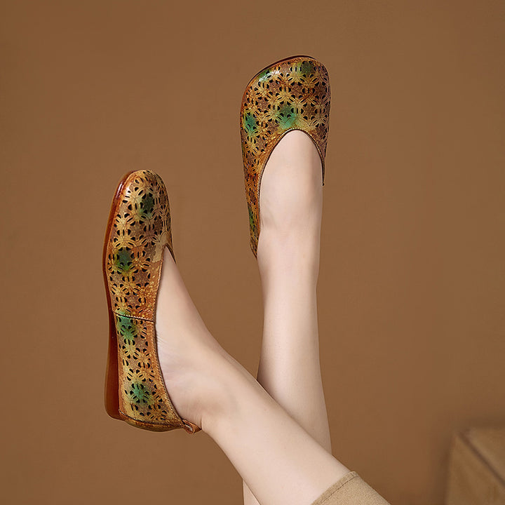 Mocassins en cuir perforé rétro Boho à enfiler pour femmes en marron/gris