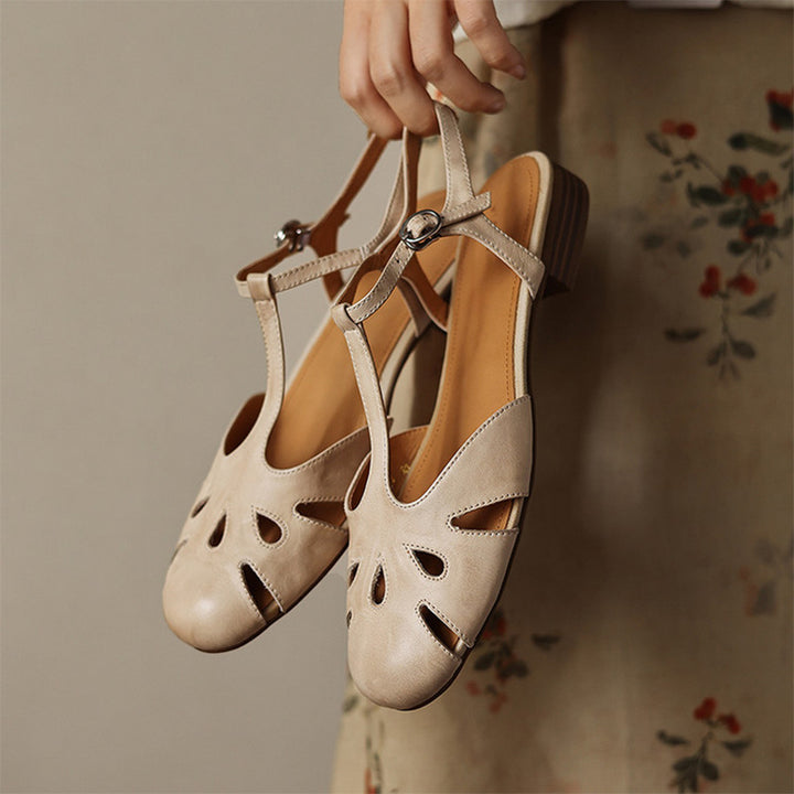 Sandales Mary Jane en cuir à bout fermé vintage avec découpes T-Strap en beige/noir/rouge vin