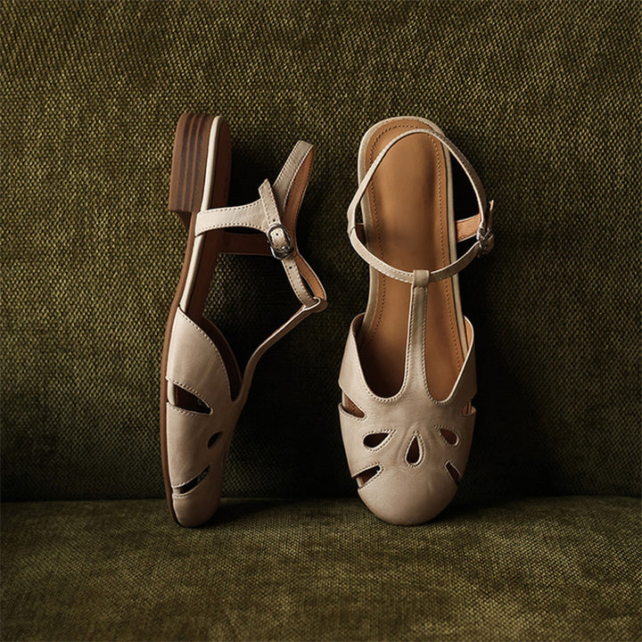 Sandales Mary Jane en cuir à bout fermé vintage avec découpes T-Strap en beige/noir/rouge vin