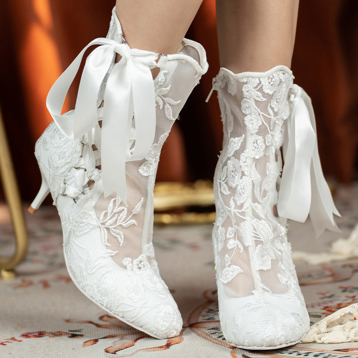 Bottes de mariée en dentelle victorienne faites à la main avec talon aiguille en dentelle édouardienne en 4 couleurs