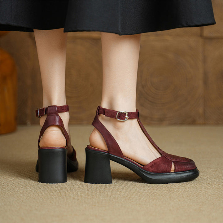Sandales à Talon Slingback T-Strap en Cuir Vintage avec Talons Bloc Épais de 75 mm en Rouge Vin/Noir