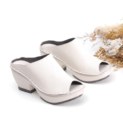 dwarves2540-30 slippers 5.5 White