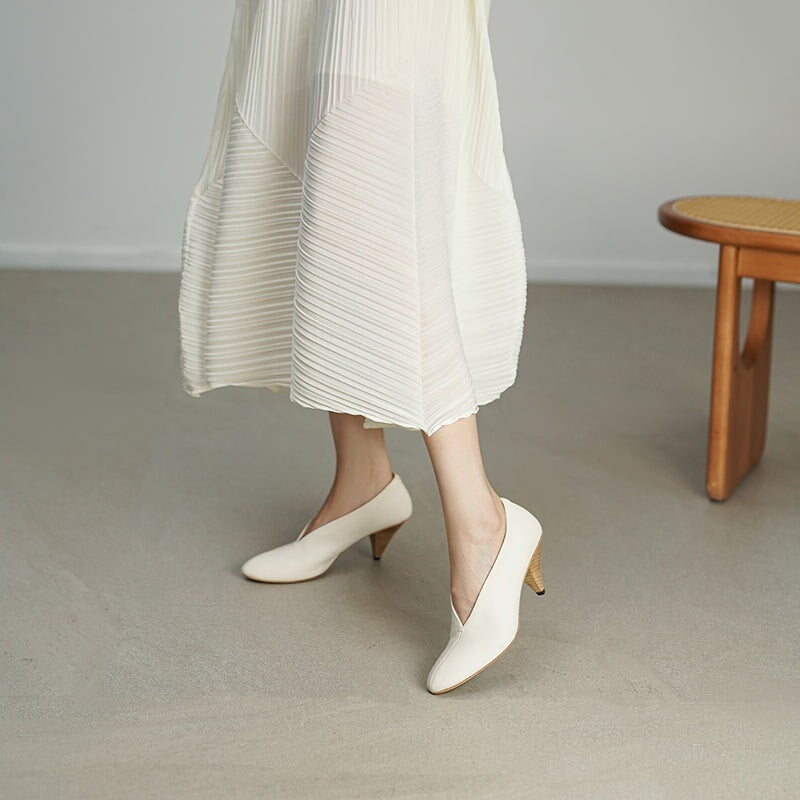 dwarves2828-18 Pumps 5 White